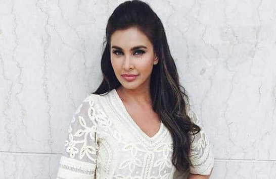 Becoming a sex symbol at young age haunted me: Lisa Ray