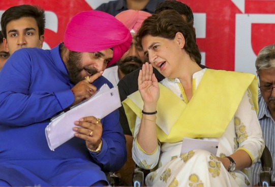 Priyanka blames SAD for desecration of Guru Granth Sahib