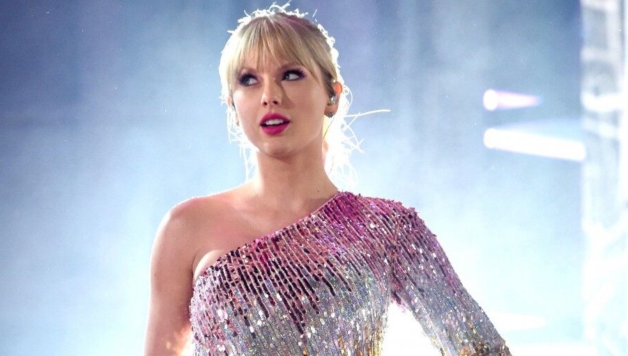 Taylor Swift calls for removal of 'racist' monuments in Tennessee