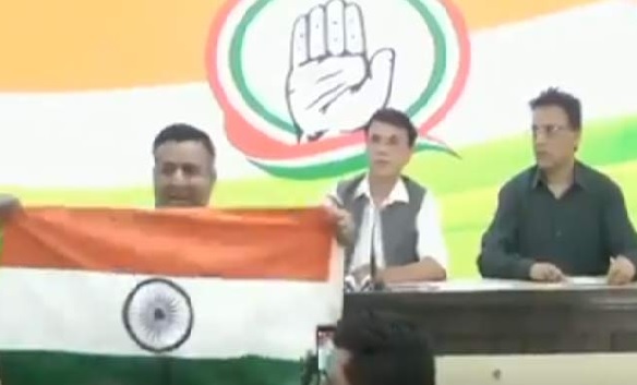 Youth creates flutter at Congress presser