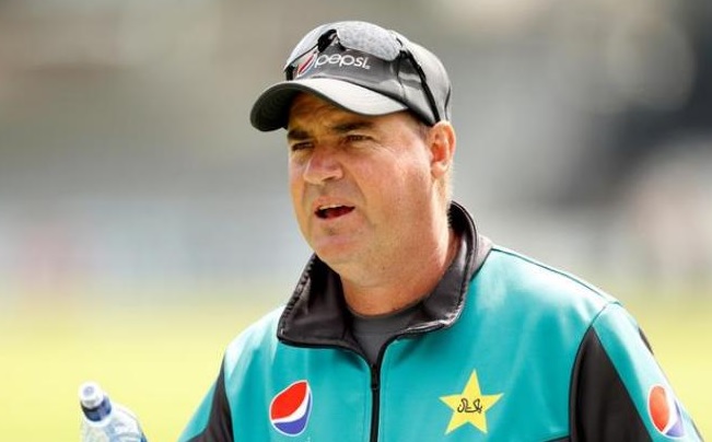 I wanted to commit suicide after loss to India: Pak coach