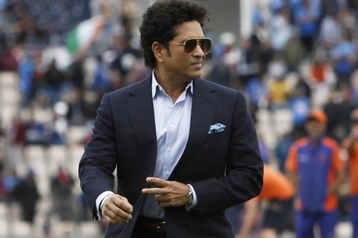 Sachin Tendulkar tests positive for COVID, quarantines himself at home