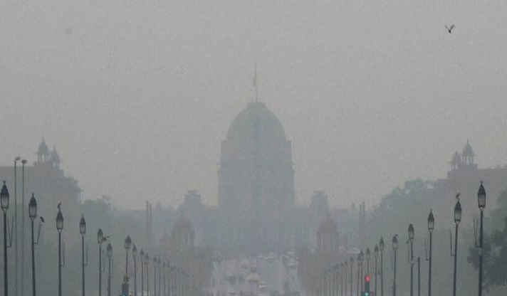 Gusty winds bring mercury down in Delhi