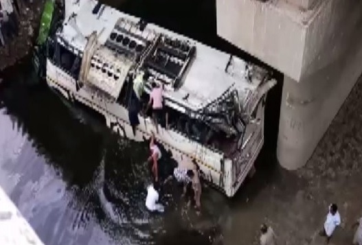 29 killed, 18 injured after bus falls from bridge in UP