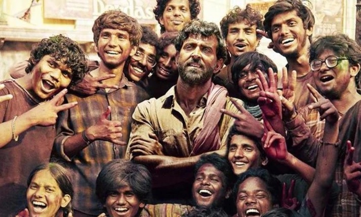 Hrithik Roshan celebrates 'Super 30' success with Anand Kumar