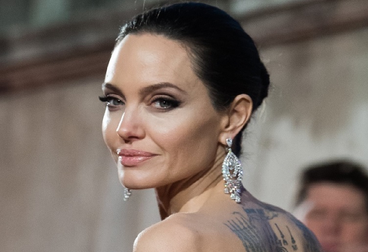 Angelina Jolie helps British kids raising charity for Yemen crisis through surprise donation