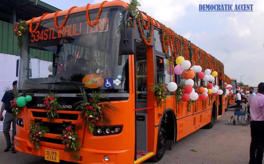 CM Kejriwal flags off 100 low-floor buses