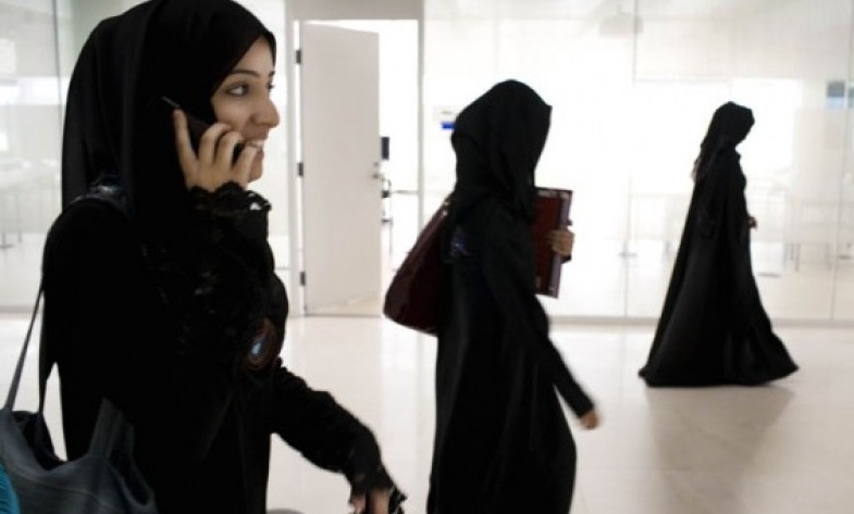 Saudi Arabia eases travel restrictions on women