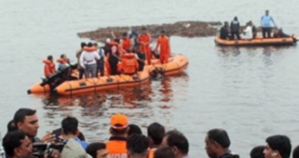 2 dead after boat capsizes in West Bengal