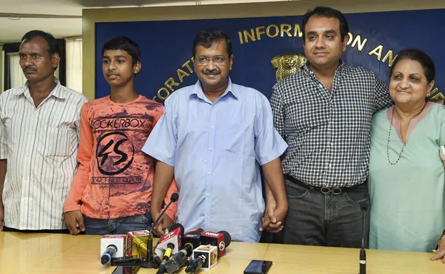 Delhi family decides to bear education cost of city student who cleared IIT exam: Kejriwal