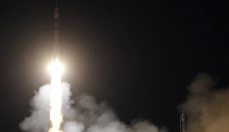 Rocket carrying Emirati, Russian, American blasts off for ISS