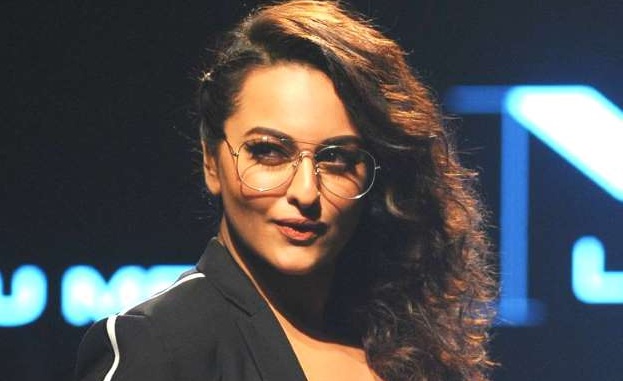 Salman isn't affected by his stardom: Sonakshi