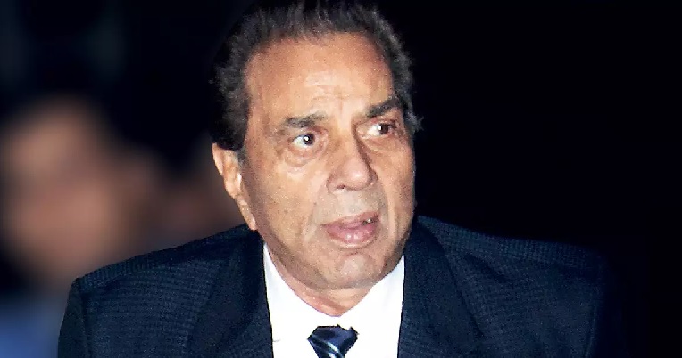 Dharmendra recuperating from dengue