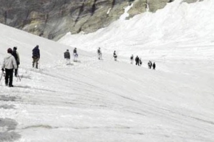 Govt decides to open Siachen to tourists