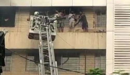 Major fire in Mumbai building; 1 dead, 6 suffer from suffocation, injuries