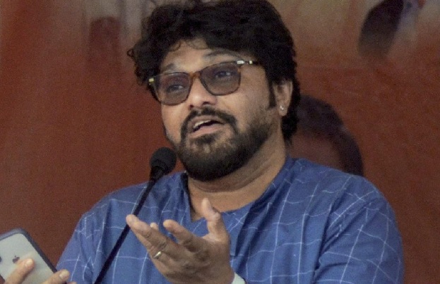 Babul Supriyo faces protest during visit to cyclone-hit areas