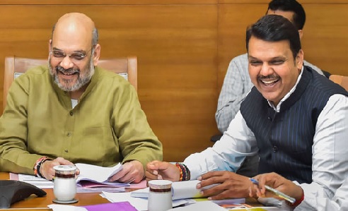 Fadnavis meets Shah in Delhi