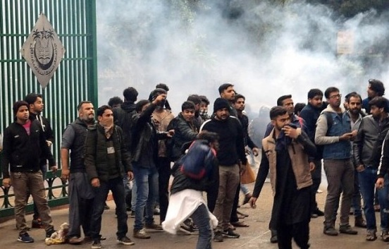 Tension prevails in Jamia area, normal life affected