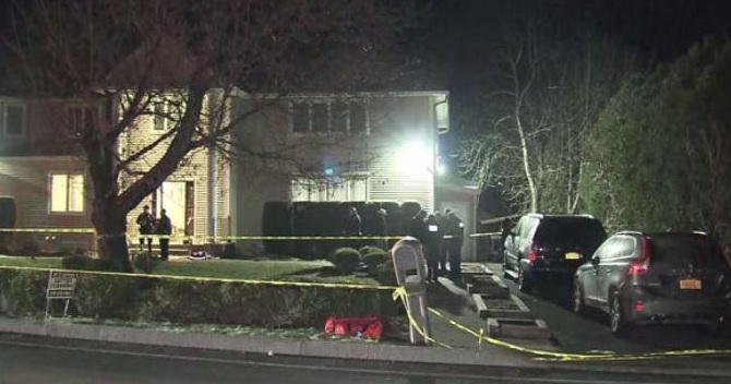 'Mass stabbing' at US rabbi's house