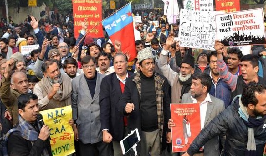 Protests outside Shaheen Bagh police station in Delhi