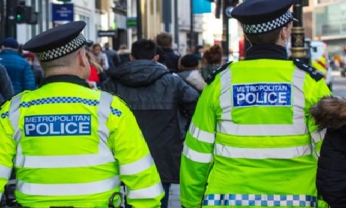 UK police to get stricter with fines for COVID-19 lockdown breaches