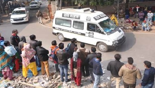 Unnao rape victim's body being taken to village by road