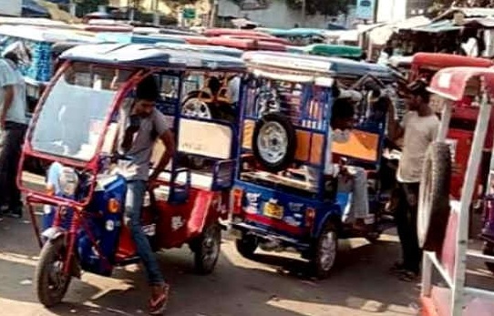 Uber adds e-rickshaws to platform, deploys 100 such vehicles in Delhi