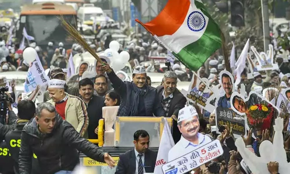 Arvind Kejriwal delayed by roadshow, postpones nomination filing to Tuesday