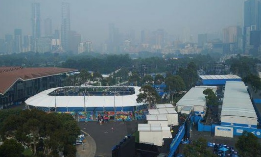 Australian Open sets air pollution limit after bushfire smoke anger