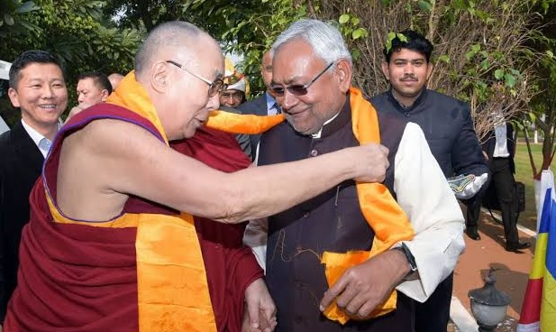 Dalai Lama visits Bihar CM's residence, prays for peace