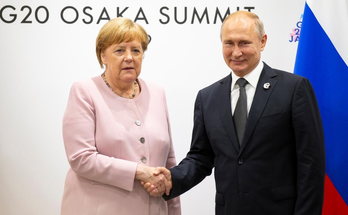 German Chancellor Angela Merkel to meet Putin in Moscow for talks on Mideast crises