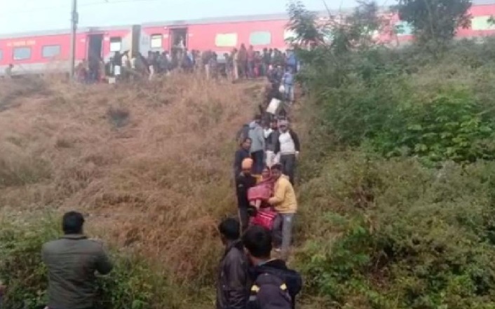 Odisha train accident: Helpline for Mumbai-Bhubaneswar Lokmanya Tilak Terminus (LTT) Express derailment