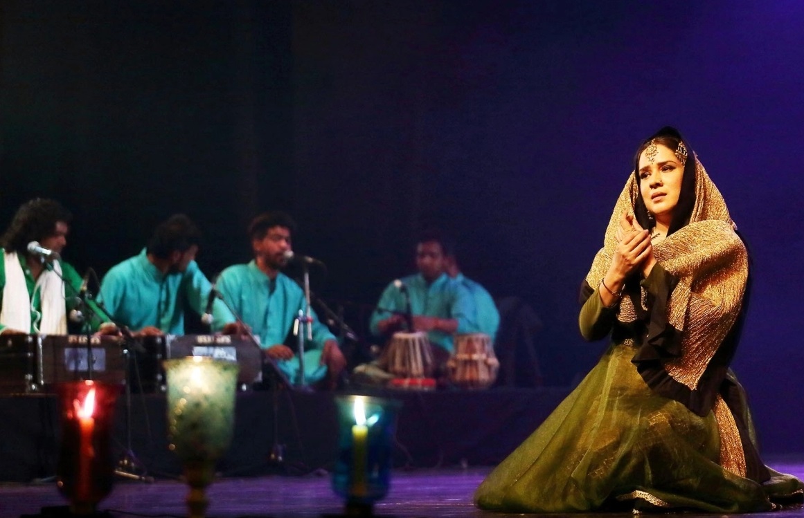 Noted Kathak dancer Manjari Chaturvedi claims performance on Qawwali /Sufi music stopped, Uttar Pradesh govt denies charge