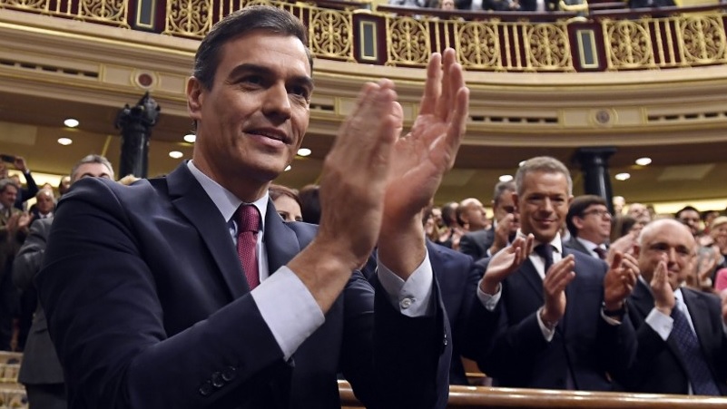 Spain's Sanchez wins tight parliament vote to remain PM