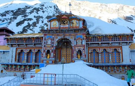 Badrinath temple closes for winter, chardham yatra ends