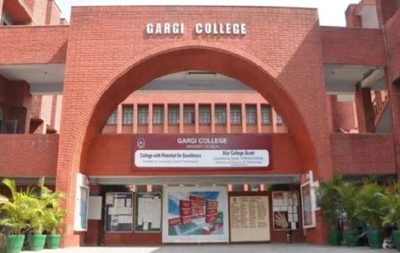 Outsiders behind Gargi College incident: HRD Minister