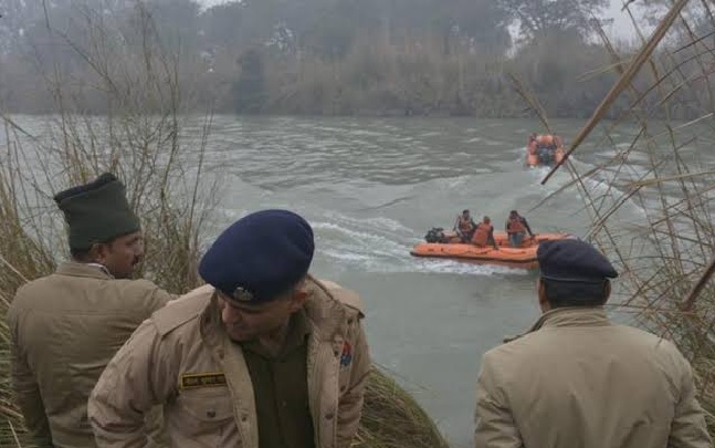 Four feared dead as SUV falls in Ganga canal