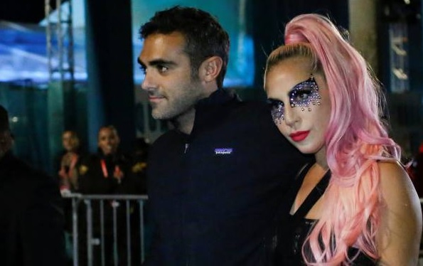 Lady Gaga makes romance with Michael Polansky internet official