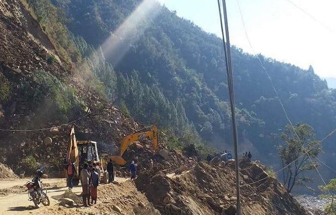 3 killed in landslide on Badrinath highway