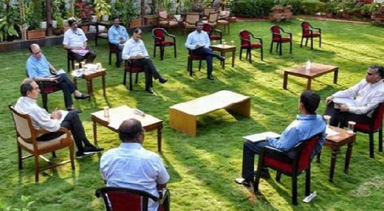 COVID-19: Uddhav chooses outdoor meeting with officials