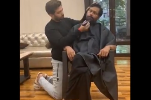 Chirag Paswan trims father's beard, tweets video