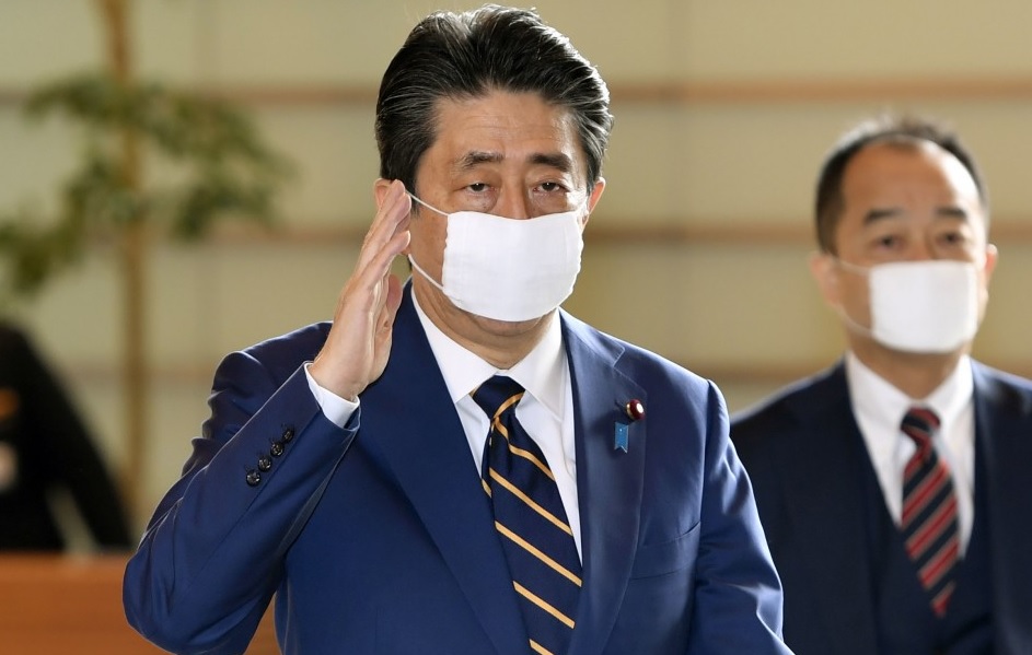 Abe apologises, but isn't charged for cherry blossom scandal