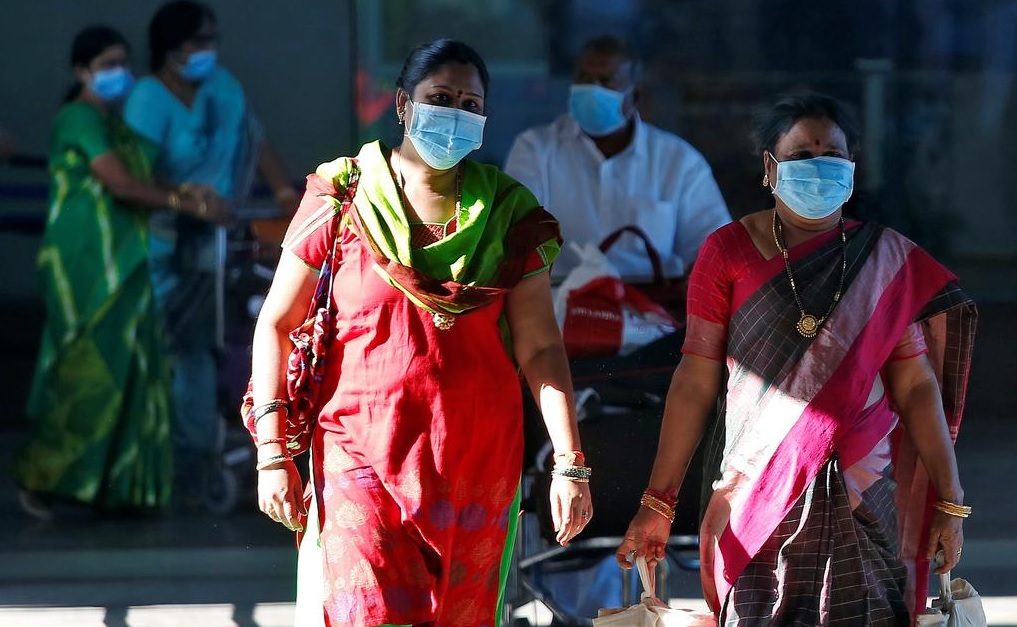 Mask use and social distancing may prevent 2 lakh COVID deaths in India: Study