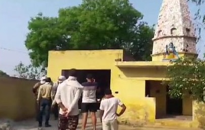 Two temple priests killed in UP, Oppn targets BJP