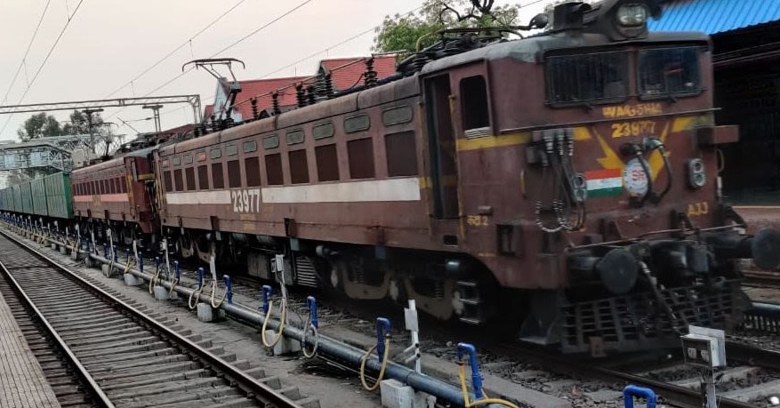 As cost cutting measure, Railways stops British-era practice of using Dak messengers