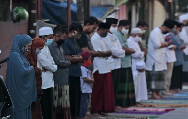 Soaring infections dampen Eid festivities in Southeast Asia