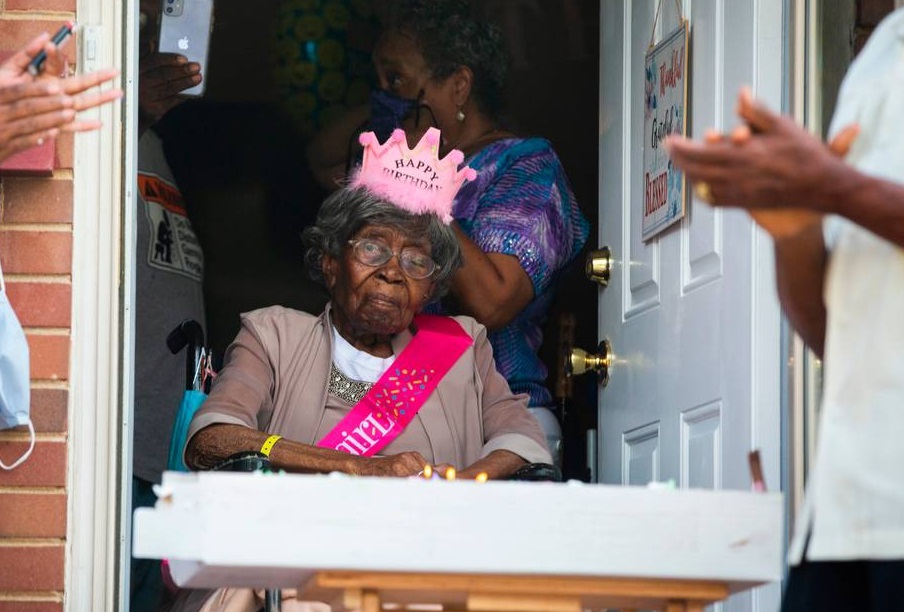 Hester Ford, oldest living American, dies at 115 ... or 116?