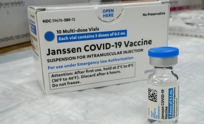 US recommends ‘pause’ for J&J vaccine over clot reports